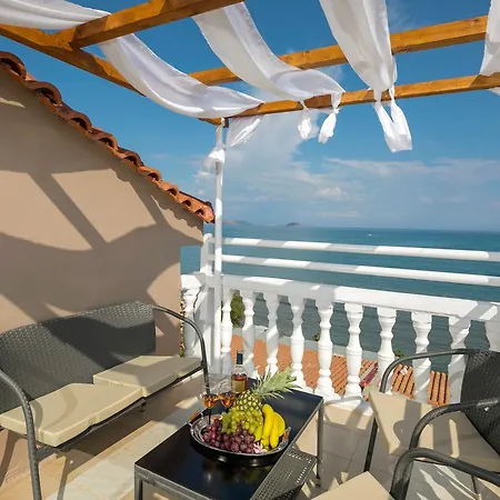 Mare Blu Studios & Suites Laganas Exterior photo