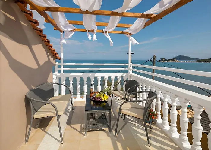 Mare Blu Studios & Suites
